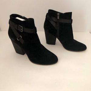 Naturalizer black suede booties